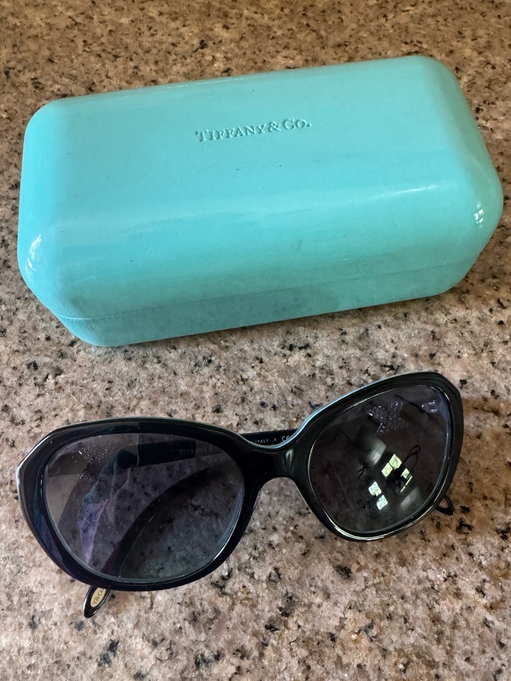 Tiffany & Co. Black Oversized Women's Sunglasses with Tiffany Blue Case